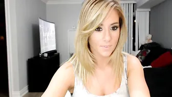 alexathena  Sexy body and pink holes