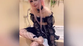 belledelphine 02 08 2020 90809669 Splash splash i hope ur having da bestt saturday...