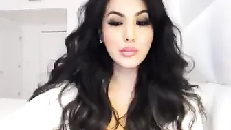 makayladivine  caught mastubation shouting