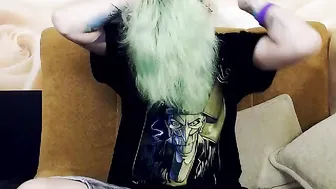 diana_adams  fingers her cunt