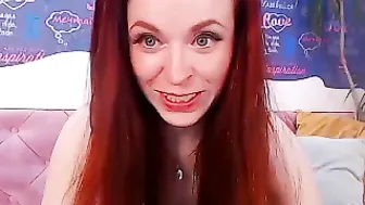 redhead_pussy  Bent close to the camera