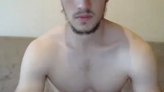 nis16  Rubs her Clit while Toying her Pussy