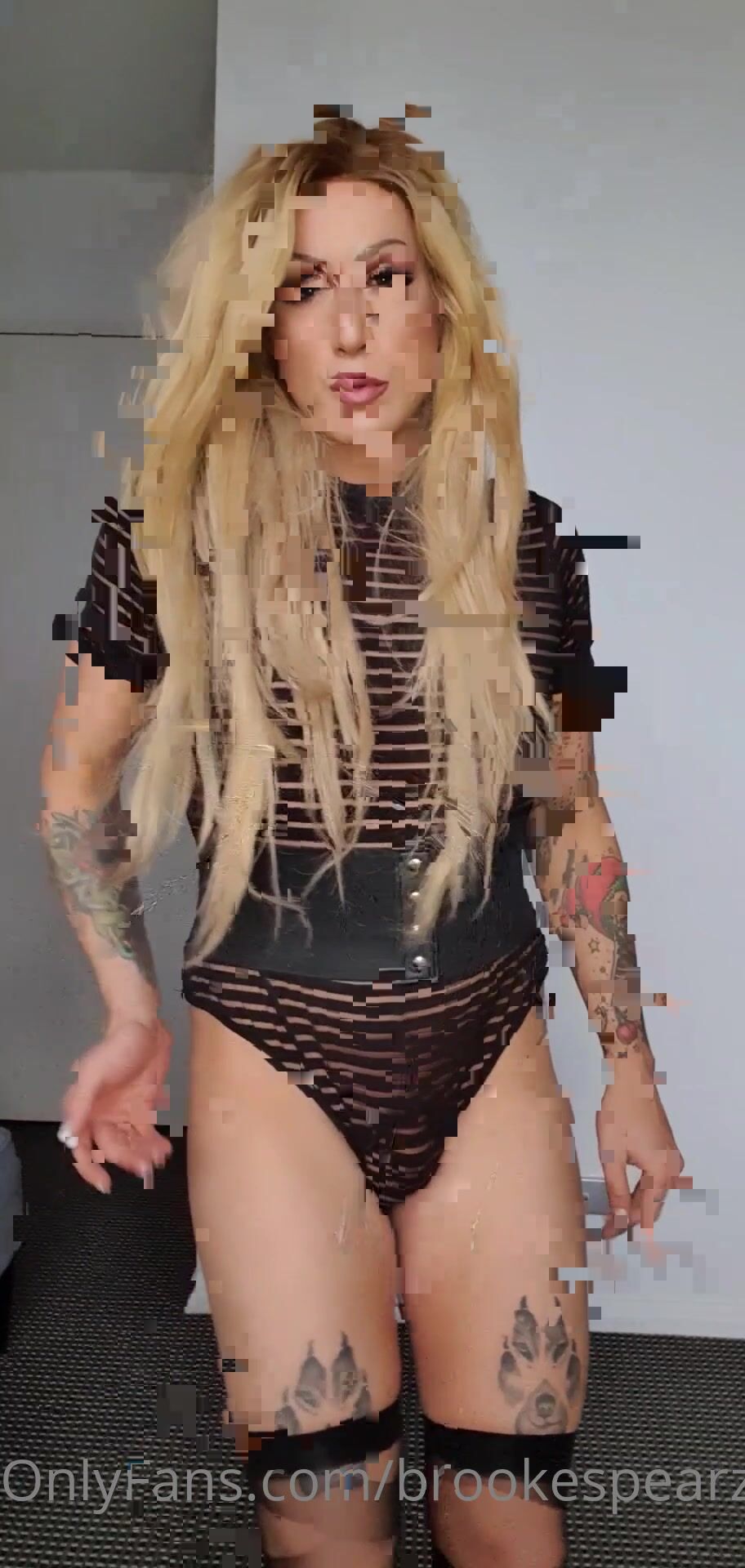 Brooke Spearz (Vert.) (168) - camHUB.cc
