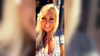 Nita Marie onlyfans 5f22f3e0820225588b3d4 source