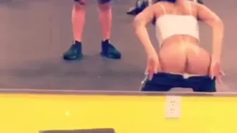 Kendall Vuitton (Vert.) (69)