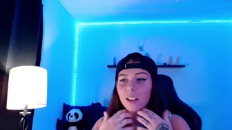 bigtittedtattedlesbian 1.06.2021 236_female chaturbate