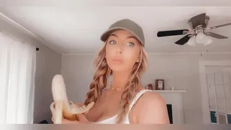 Ashley Danielle onlyfans 2020 07 23 Can I suck ur banana 5f19072b179ae122bdbc6 source