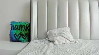 kriss0leoo (Porn, Anal, webcam, Creampie, Big Tits, Blowjob, All Sex, Teens) (480p) (via Skyload)_5