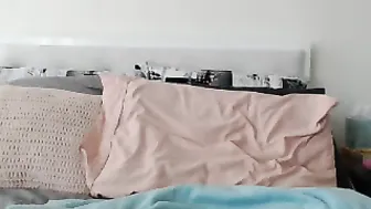 daenerysdoll  has wet pussy which ready to cum