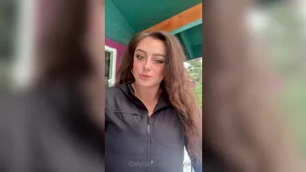 juicyjade9 onlyfans_210304_117640534_Not_sure_how_I_never_posted_this_Might_be_better_than_the_og_zipper_video_yeah_Hope_you_re_all_havin