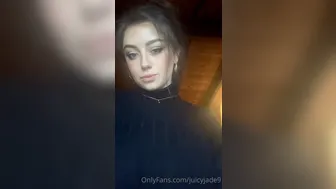 juicyjade9 onlyfans_210105_90824054_1_Good_morning_A_little_boob_drop_for_your_day