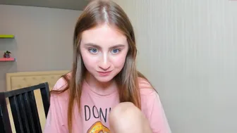 elizabeth_wong naughty baby cock gets pussy fucked