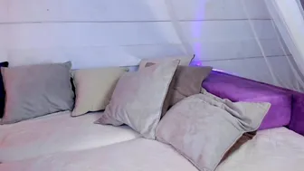 shawty_d_arc dark haired babe masturbates pussy with vibrator