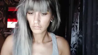 your_happinesss  Caresses a wet pussy