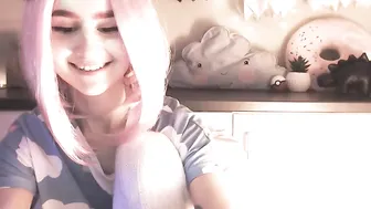 ashleyraye  fingering her asshole