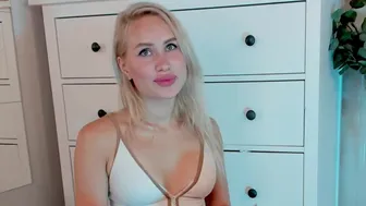 orange_juice__04092021_2346_female_chaturbate (1)