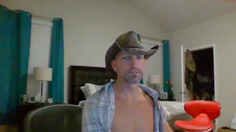 fuckshop88_05112018_0126_couple_chaturbate