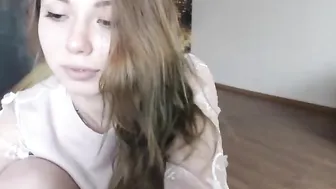 meryfoxxx  slim dirty webcam girl