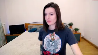 alice__strawberry_01102021_1014_female_chaturbate