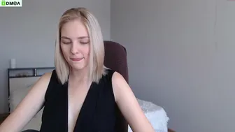 jscarlett_04092021_1141_couple_chaturbate