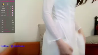 jinnloveu_01102021_1130_female_chaturbate