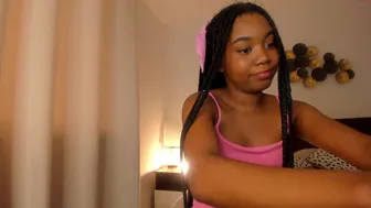 chayna_bell_30092021_2132_female_chaturbate (1)