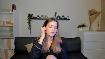 caitlin_bell_25092021_1236_female_chaturbate