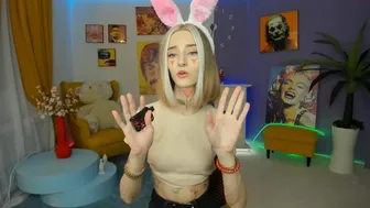 elaine_diaz_24092021_2119_female_chaturbate