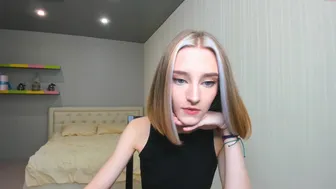 elaine_diaz_20092021_1430_female_chaturbate