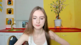 elizabeth_wong_16092021_1150_female_chaturbate