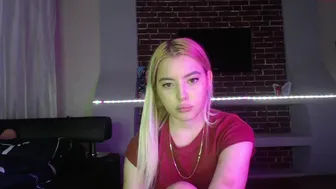 sweety_flipflop_01102021_0507_female_chaturbate