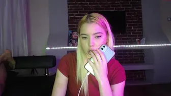 sweety_flipflop_01102021_0452_female_chaturbate