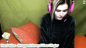 melanie_miracle  having fun on cam