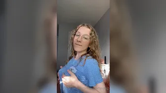 chlobodyyyvip_02.06.2021_153209736_A_nice_long_video_straight_to_da_timeline_because_IБ??m_sooo_happy_IБ??m_off_my_periodП???П???_YO_WELCOMEП???