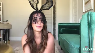 eva lovia_5cc560ca21992