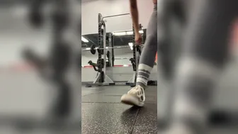 thatgirlfromtiktok_01.10.2020_54703751_TodayБ??s_squats_П???П???