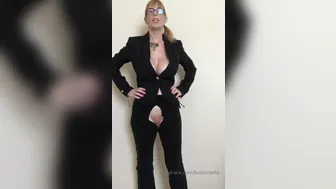 BoltOnWife aka boltonwifeonlyfans 5d2dfd50788d076503795