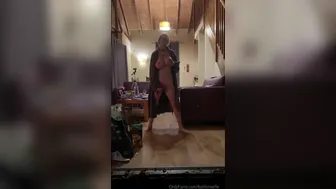 BoltOnWife aka boltonwifeonlyfans 5db3009063ece68b69767