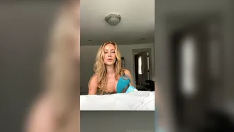 daisykeech_08.09.2021_194952813_I_had_such_an_amazing_time_with_you_all_Thank_you_so_much_for_continuously_making_my_day_and_I_hope_u_enjoy_our_chats_as_well._Me_4