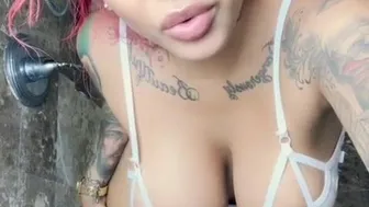 brittanya razavi_2.17.18 Shower vid pussy rub