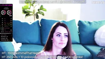 LaraLoxley-20793159-MFC-2021-11-04--21-32-54 1/5