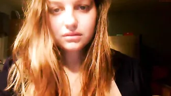 bigtitsmagee93  slim dirty webcam girl