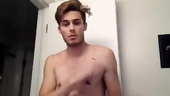 tv_for_your_peen  Fucks Her Pussy On Webcam