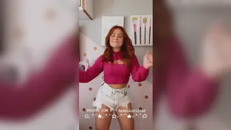 Larissa Manoela onlyfans Cute shlendra caresses beautiful tits