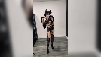 sweetie fox onlyfans Busty lady masturbates shaved pussy