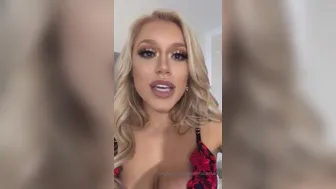 ElleBrookeUK onlyfans full length striptease