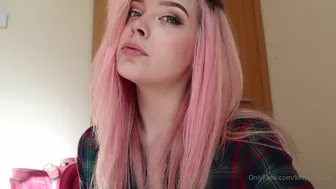 KittyCashew onlyfans bitch cums