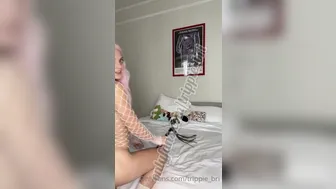 trippie bri, trippie Beautiful slut plows pussy with phallus