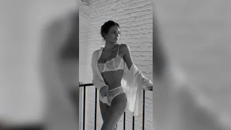 VIKI ODINTCOVA onlyfans dancing without panties