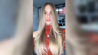 sarahardel onlyfans ass fucks her pussy hard